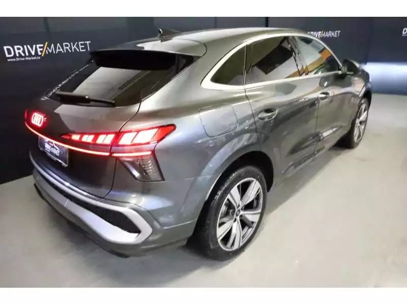 Audi Q3 Sportback - Photo 1