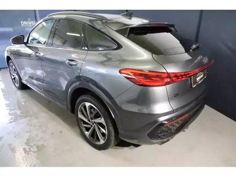 Audi Q5 Sportback S line - Photo 1