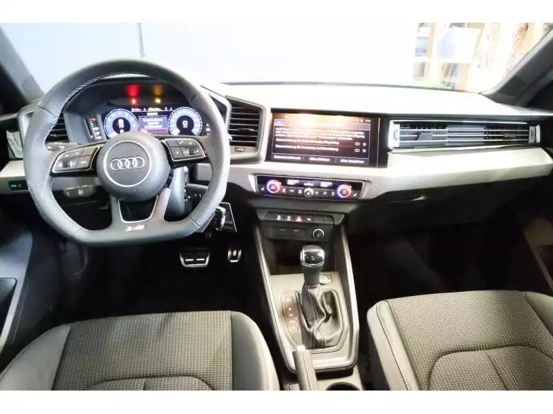 Audi A1 Advanced - Photo 1