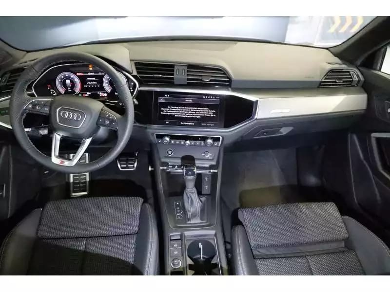 Audi Q3 Sportback S line - Photo 1