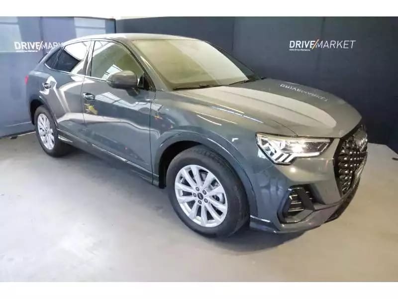 Audi Q3 Sportback - Photo 1