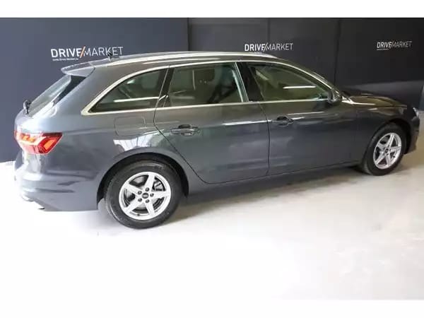 Audi A4 Avant - Photo 2