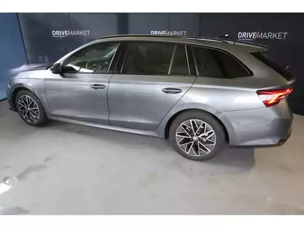 Skoda Octavia Sportline - Photo 2