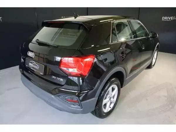 Audi Q2 35 TFSI S Tronic - Photo 2
