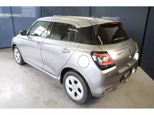 Suzuki Swift GL+ - Photo 2