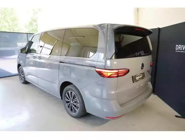 Volkswagen T7 Multivan Life LONG - Photo 2