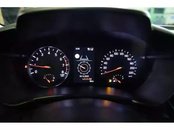 Suzuki Swift GL+ - Photo 3