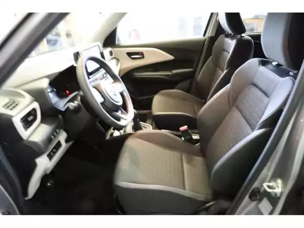 Suzuki Swift GL+ - Photo 3