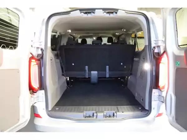 Volkswagen T7 Caravelle Style LONG LR - Photo 3