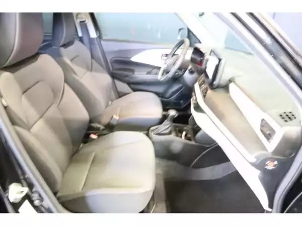 Suzuki Swift GL+ - Photo 3