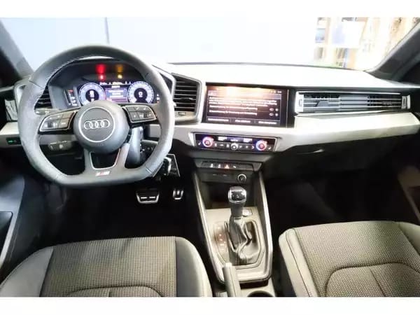 Audi A1 Advanced - Photo 2