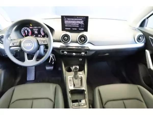 Audi Q2 35 TFSI S tronic - Photo 2