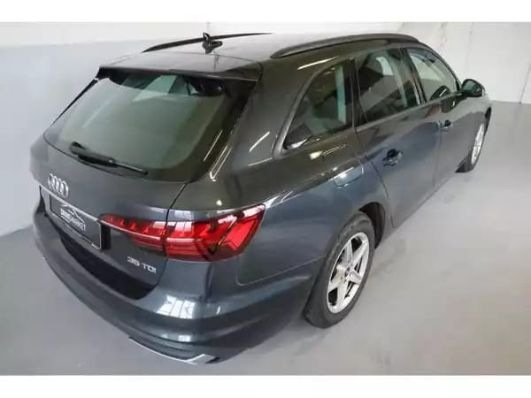 Audi A4 Avant - Photo 2