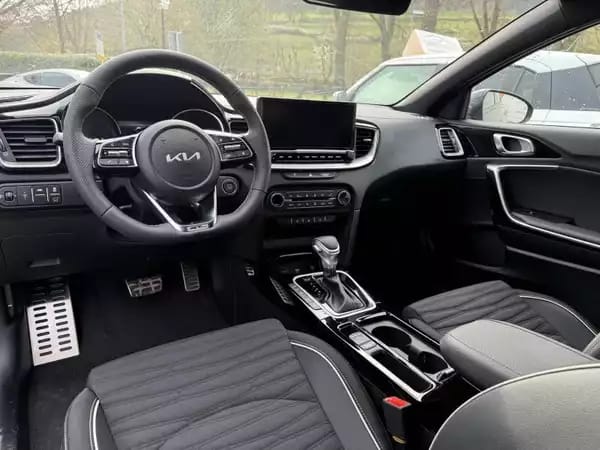 Kia XCeed GT Line - Photo 2
