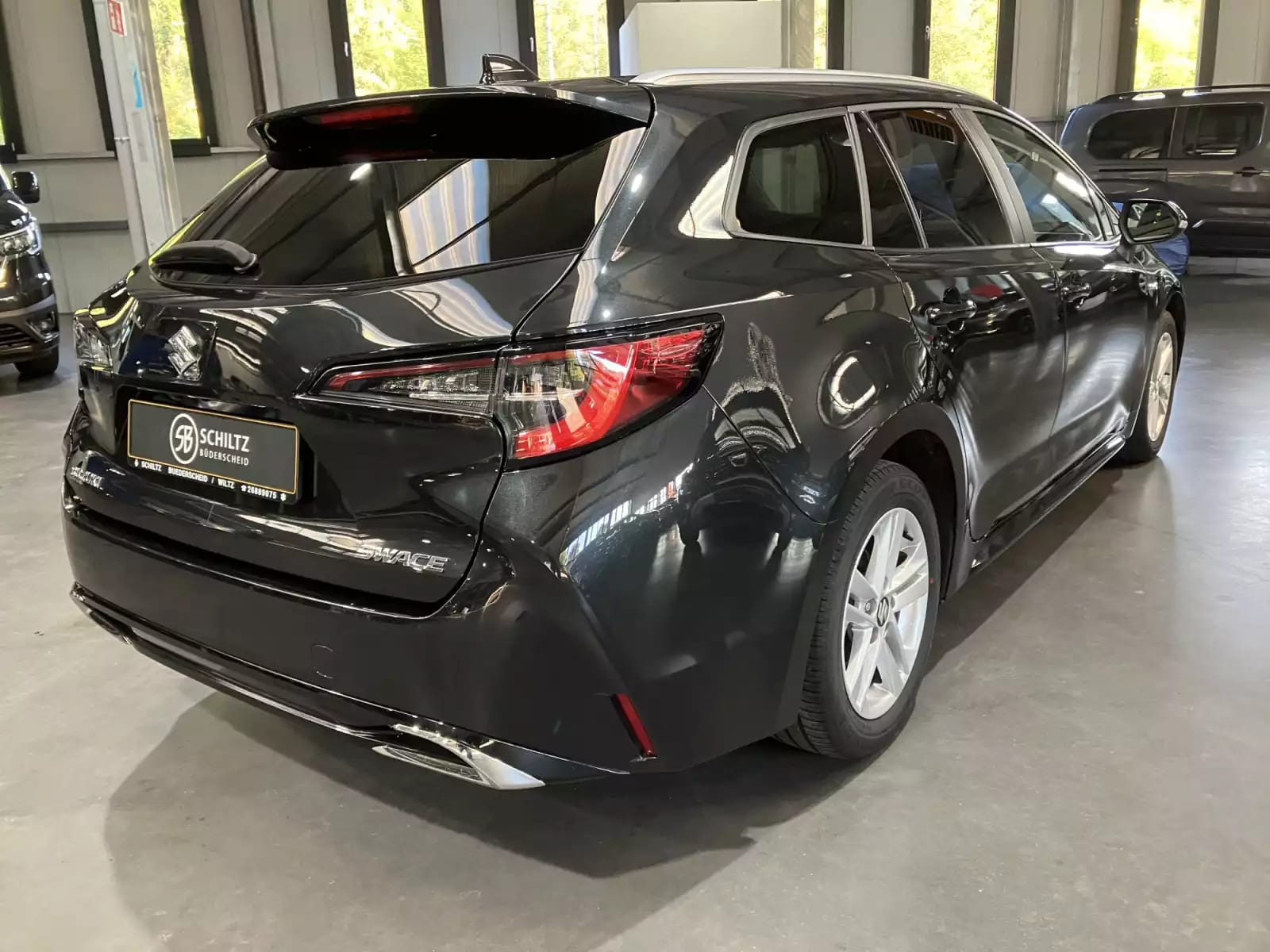 Suzuki Swace 1.8 GL+ Hybrid Auto - Photo 1