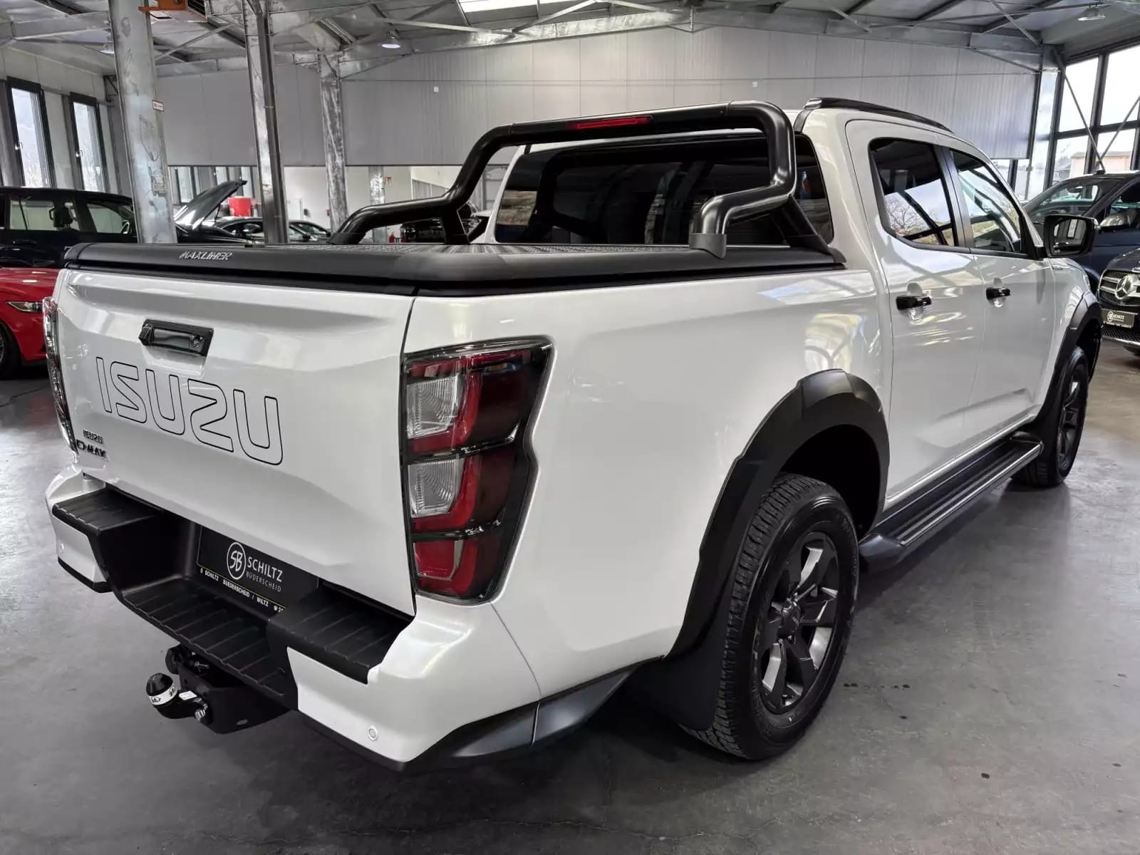 Isuzu D-Max Double Cab 1.9 V-Cross 163HP - Photo 1
