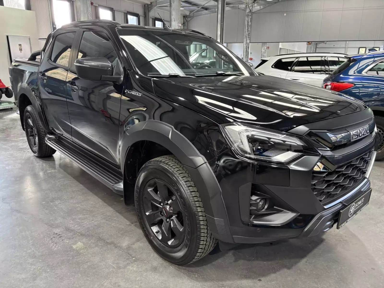 Isuzu D-Max Double Cab 1.9 V-Cross 163HP - Photo 1