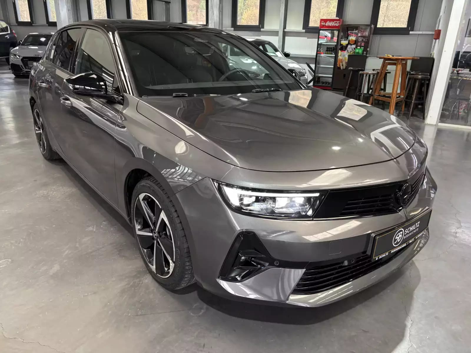 Opel Astra 1.5 GS Autom - Photo 1