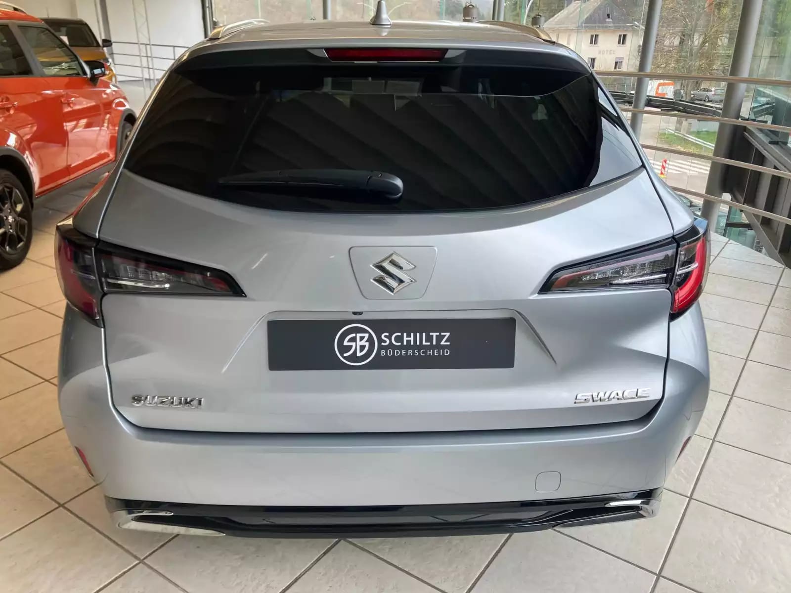 Suzuki Swace 1.8 Mild Hybrid GL+ 140HP - Photo 1