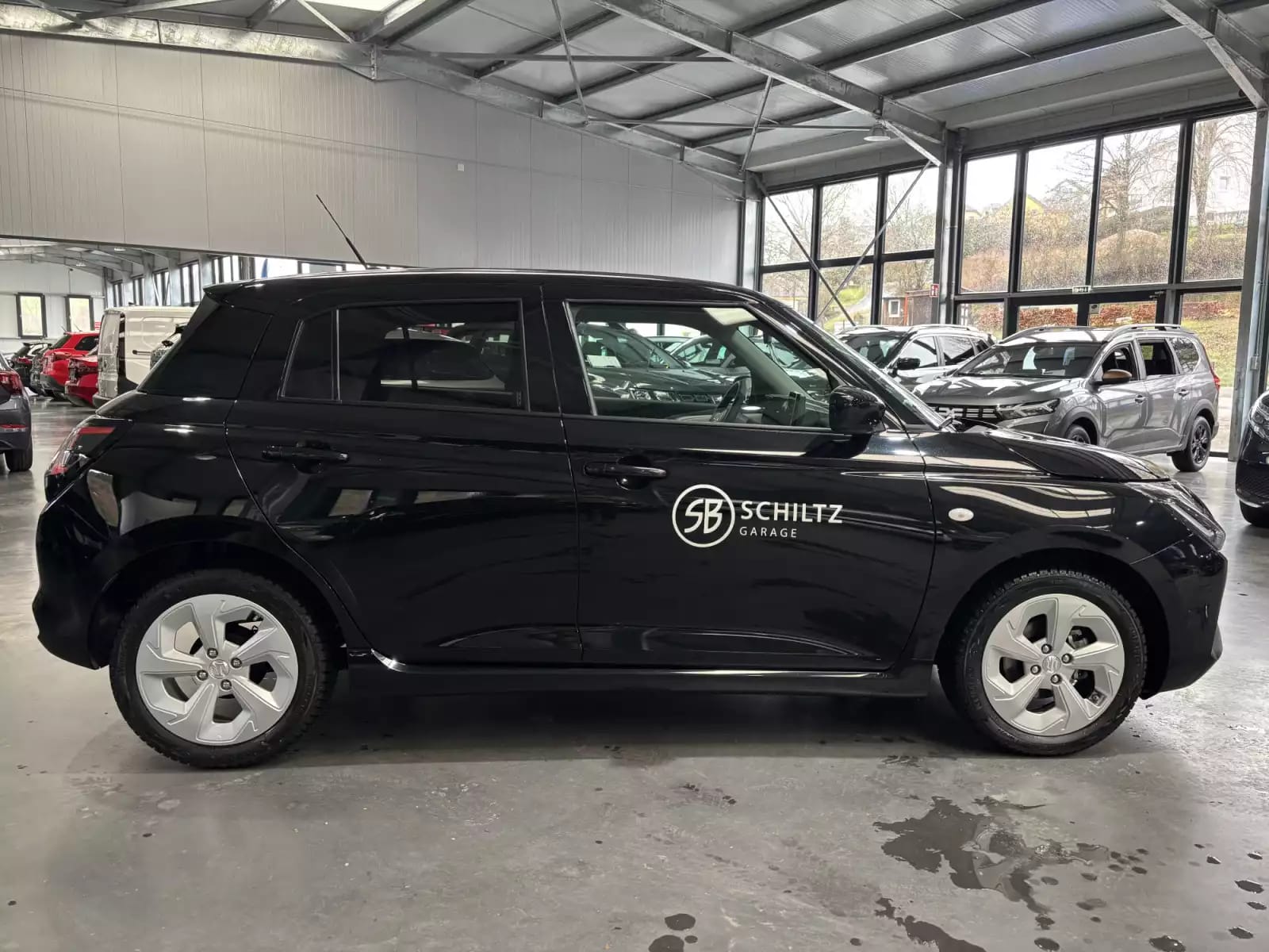 Suzuki Swift 1.2 GL+ - Photo 1