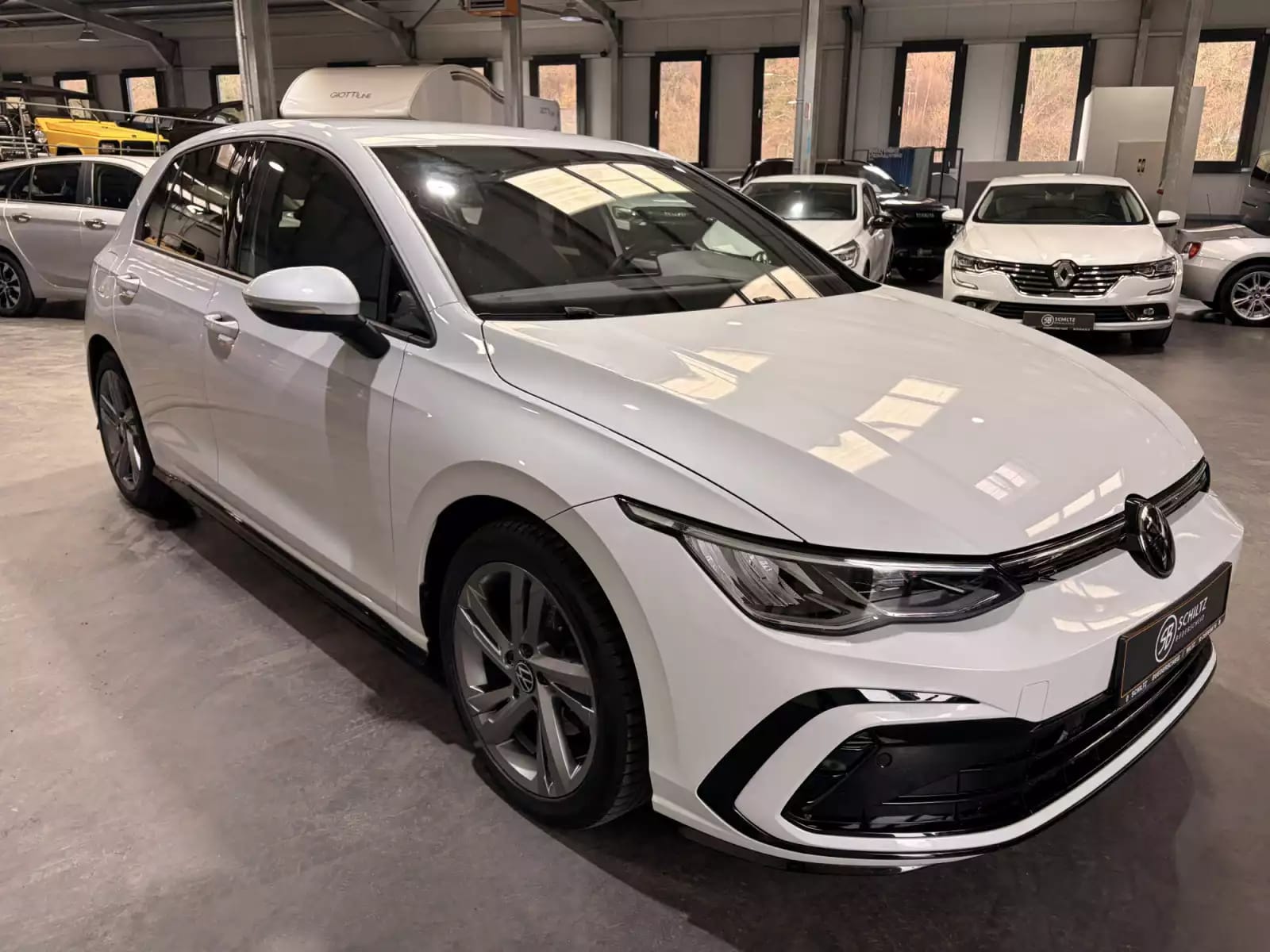 Volkswagen Golf 1.5 eTSI R-Line 150HP AUTO - Photo 1