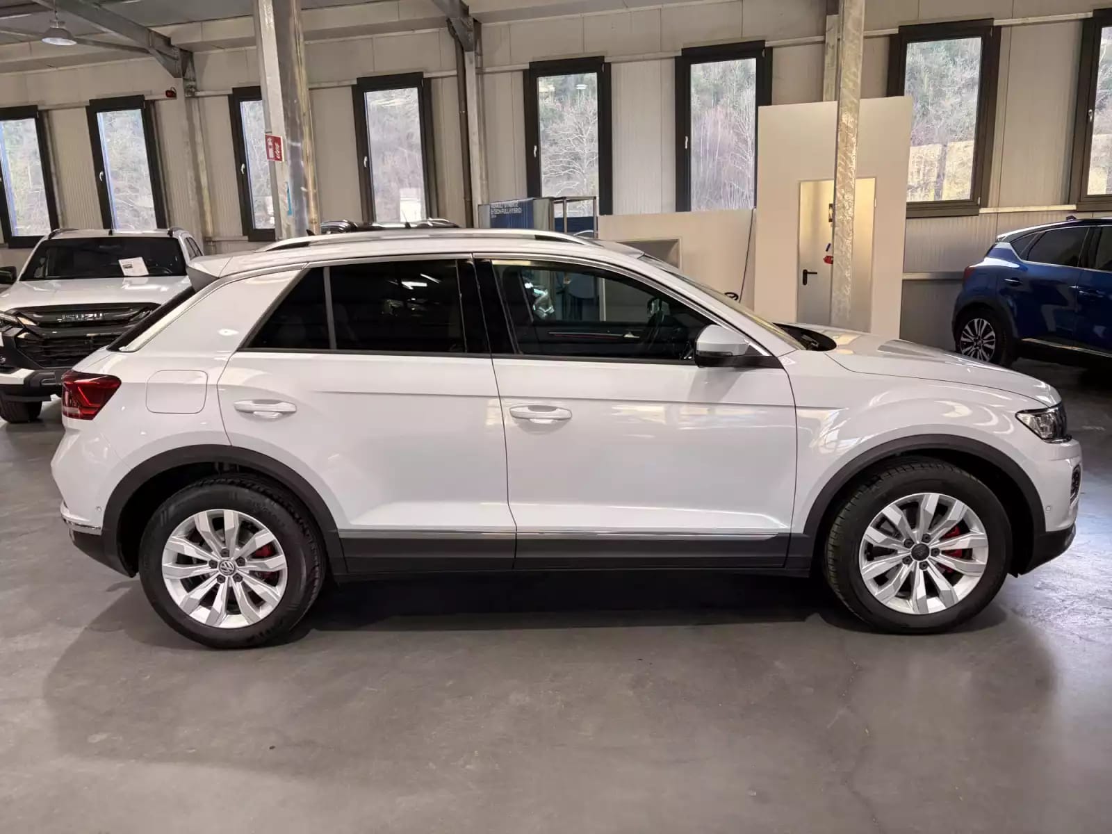 Volkswagen T-Roc Sport 2.0 TSI DSG 4Motion 190HP - Photo 1