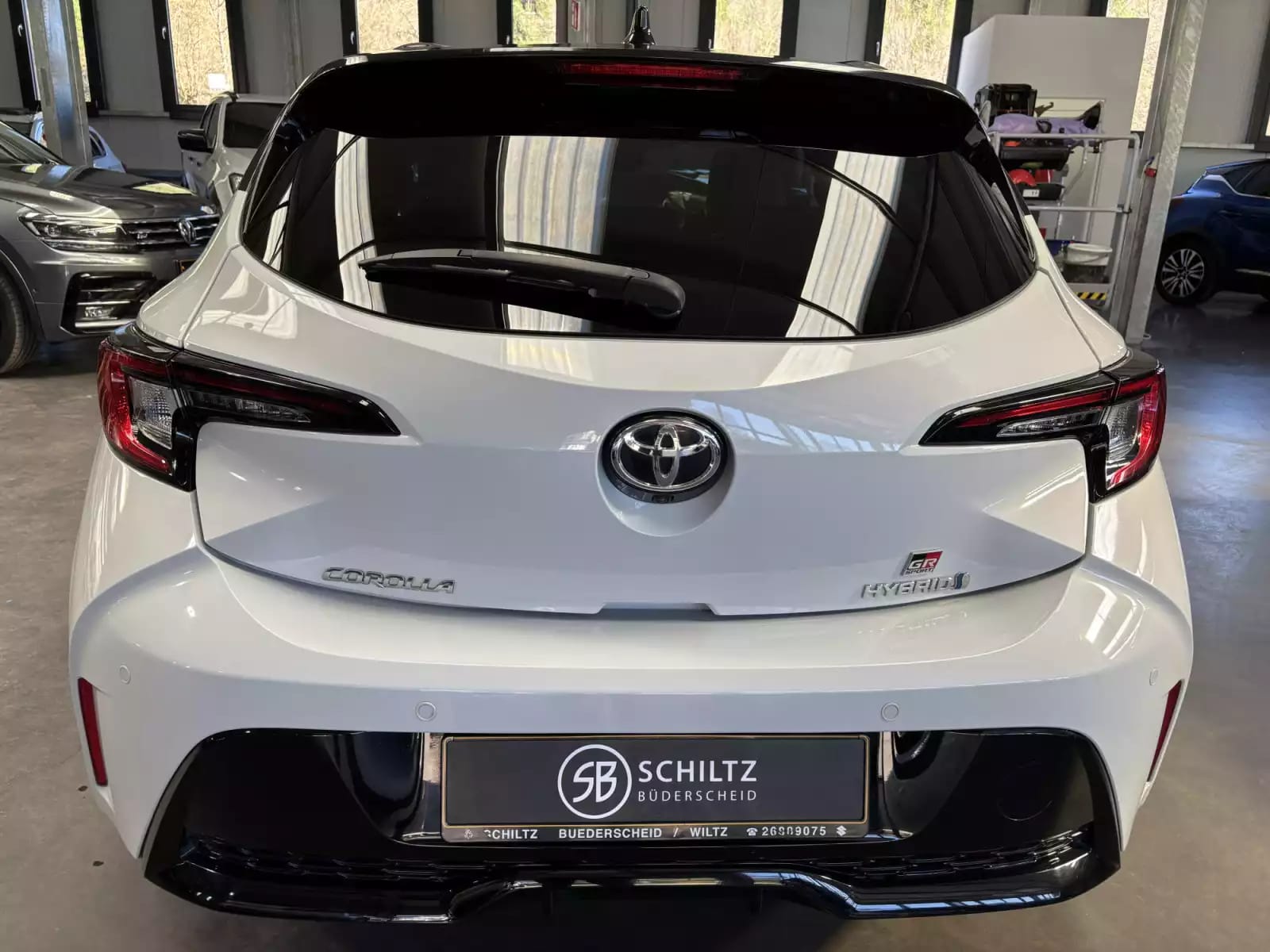 Toyota Corolla 2.0 GR SPORT hybrid - Photo 1