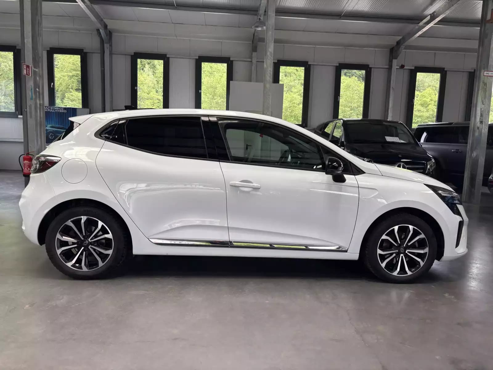 Renault Clio 1.6 Techno E-Tech Hybrid - Photo 1