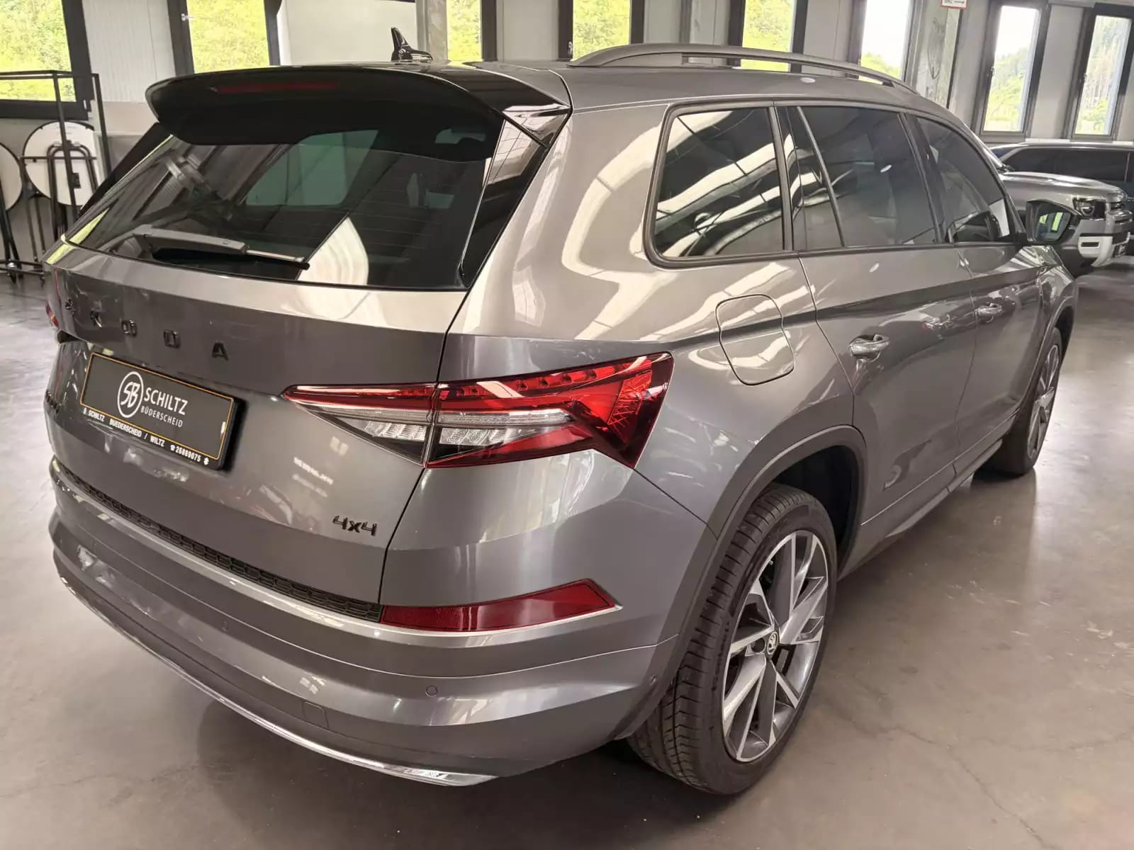Skoda Kodiaq 2.0 TDi Sport Line 4x4 200 HP - Photo 1