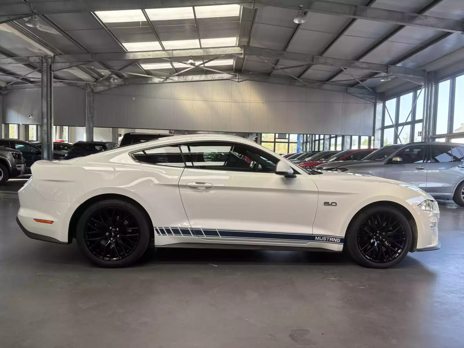Ford Mustang GT 5.0 V8 FastBack - Photo 1
