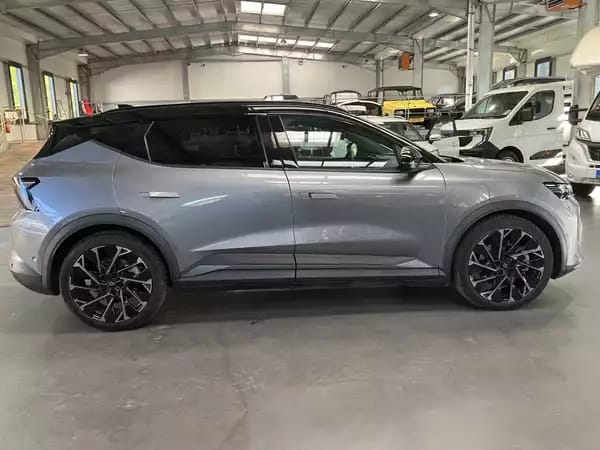 Renault Scenic E-Tech 220 Esprit Alpine Long Range 87Kw/h - Photo 2