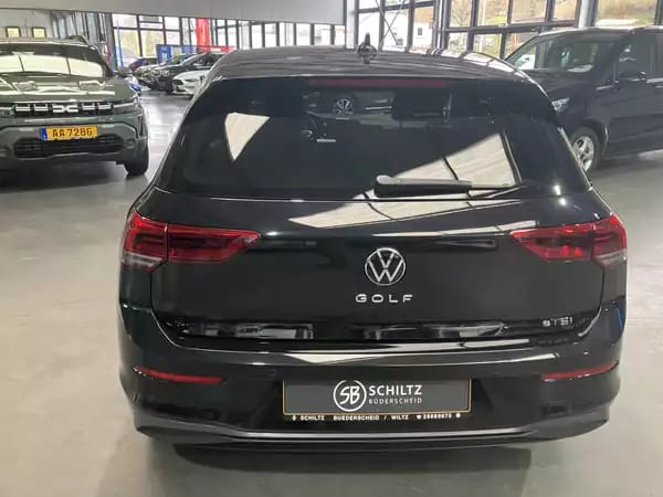Volkswagen Golf 1.5 eTSI Life DSG 150HP - Photo 3