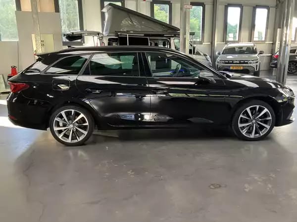 SEAT Leon 2.0 FR 190HP DSG - Photo 2