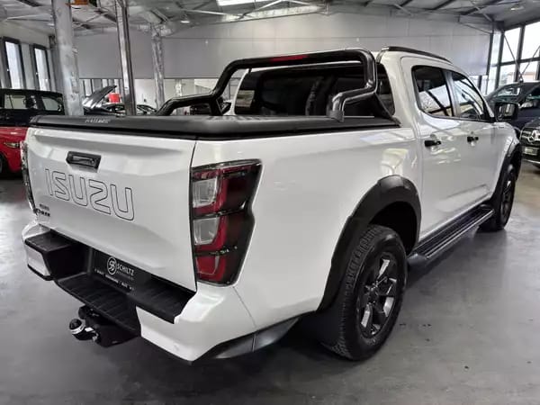 Isuzu D-Max Double Cab 1.9 V-Cross 163HP - Photo 2