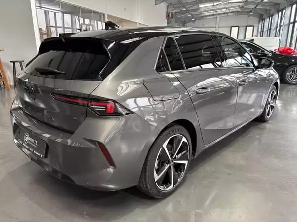 Opel Astra 1.5 GS Autom - Photo 2