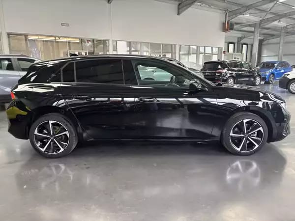 Opel Astra 1.5 GS Autom - Photo 2