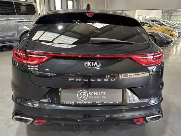 Kia ProCeed GT 1.6 T-GDI DCT - Photo 3