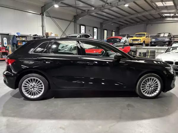 Audi A3 2.0 TDI 200ch SportBack QUATTRO - Photo 2