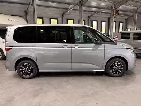 Volkswagen Multivan 2.0 TDI 150 7 places - Photo 2