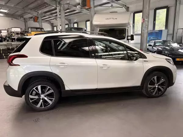 Peugeot 2008 1.5 Blue HDi GT Line - Photo 2