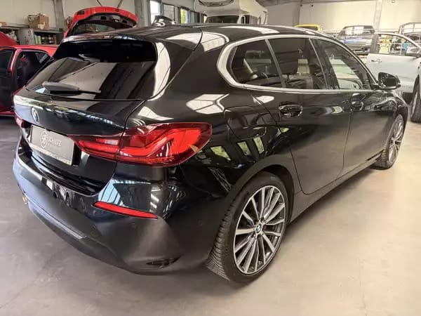 BMW 118 i 1.5 Essence 136HP - Photo 2