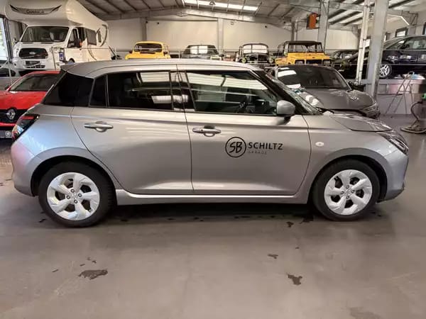 Suzuki Swift 1.2 GL+ MildHybrid Automatique - Photo 2