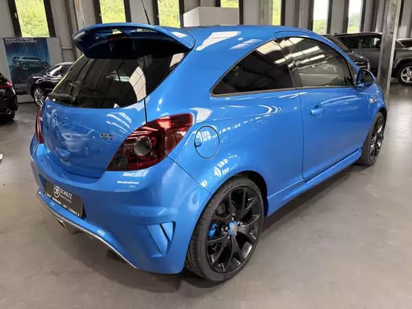 Opel Corsa OPC 1.6 - Photo 2