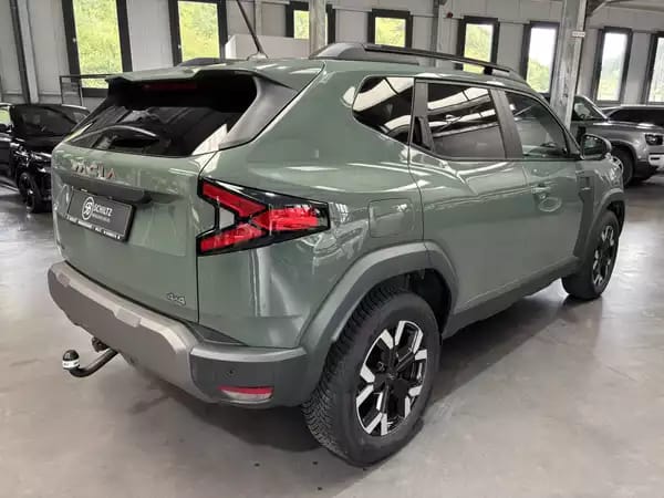 Dacia Duster 1.2 Hybrid 4WD - Photo 2