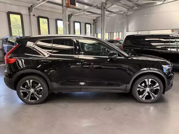 Volvo XC40 2.0 D4 Inscription AWD - Photo 2