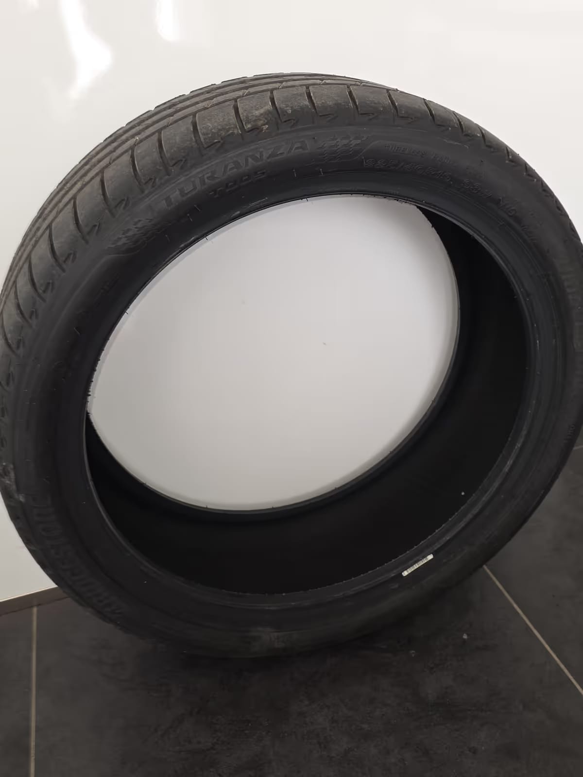 Pneus toutes saisons 19 - Photo 1