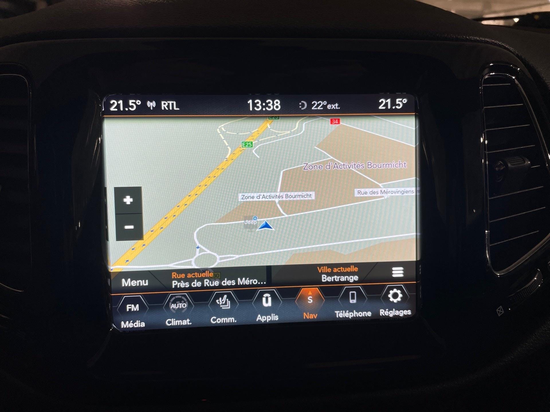 Jeep Compass 2.0 MJD 103kW 4x4 Longitude Auto - Photo 1