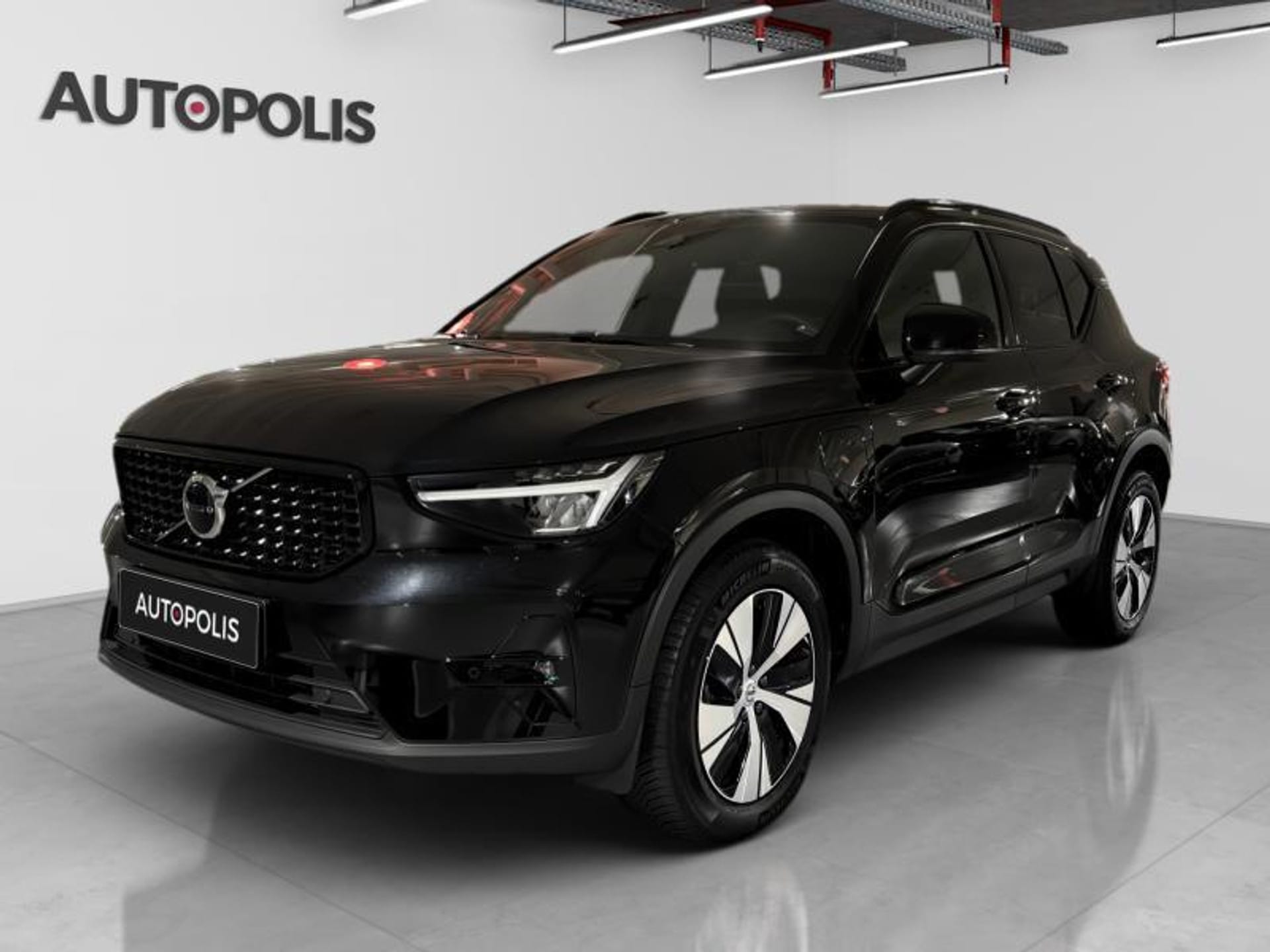 Volvo XC40 1.5 T5 Plus Dark PHEV 262 PS - Photo 1