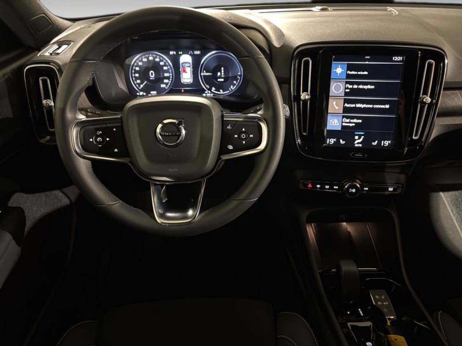 Volvo XC40 1.5 T5 Plus Dark PHEV 262 PS - Photo 1