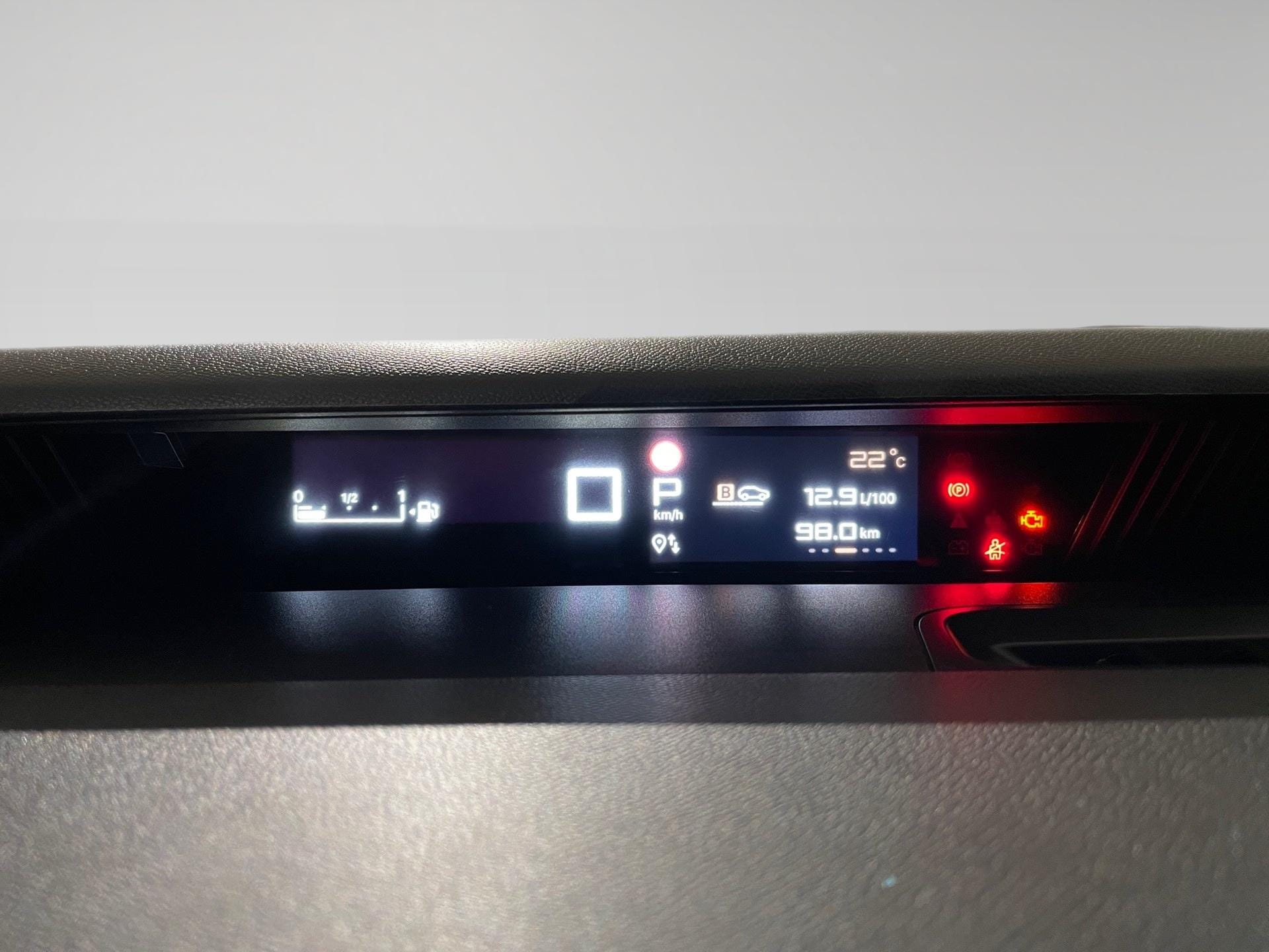 Citroën C3 Aircross Hybride 136 ëDCS6 MAX - Photo 1